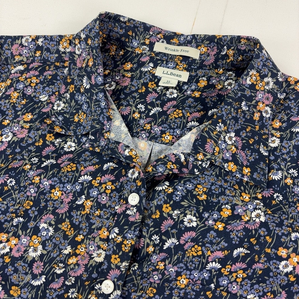 L.L.Bean Shirt Womens XL Blue Floral Collared Long Sleeve Wrinkle Free